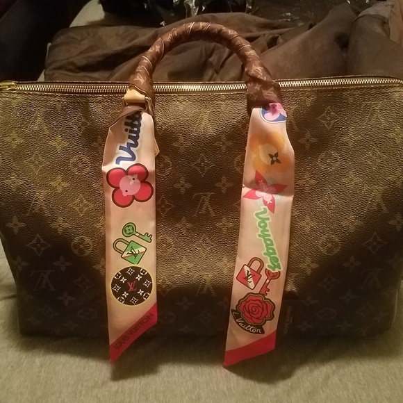 LV Speedy 40 (Authentic) - Picture 7 of 8